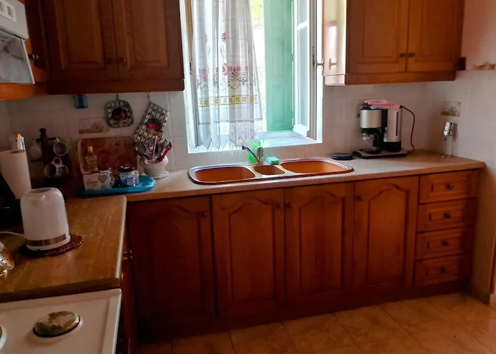 Trikeri Traditional Cozy House